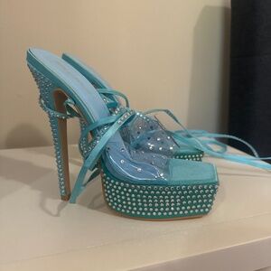 Public desire shoes
